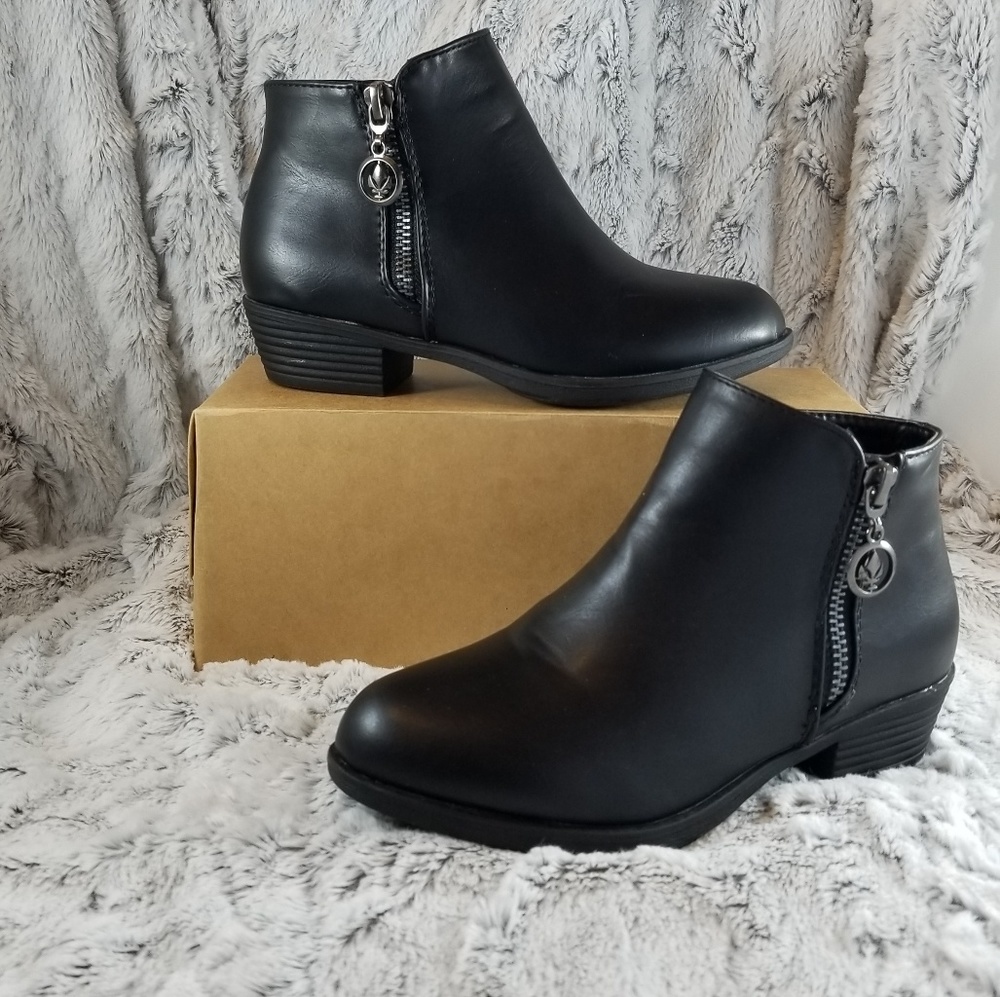 Pierre Dumas Girls Zury